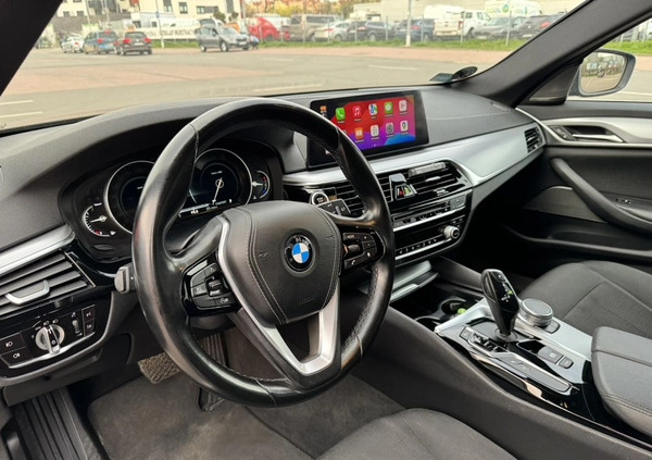 BMW Seria 5 cena 86000 przebieg: 173000, rok produkcji 2018 z Wrocław małe 137